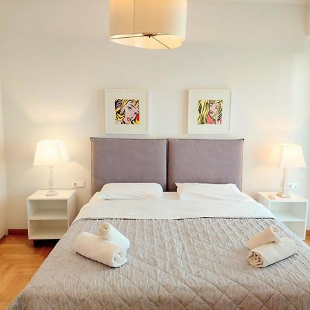 Elegant Apartment In Acropolis Atena Exterior foto