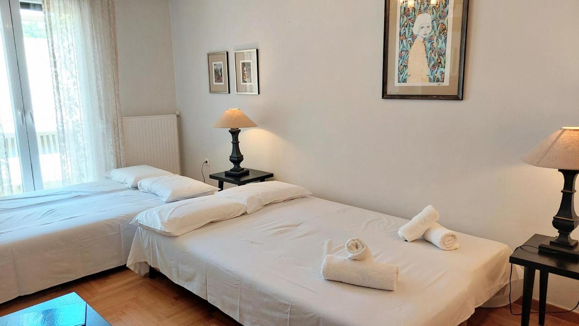 Elegant Apartment In Acropolis Atena Exterior foto