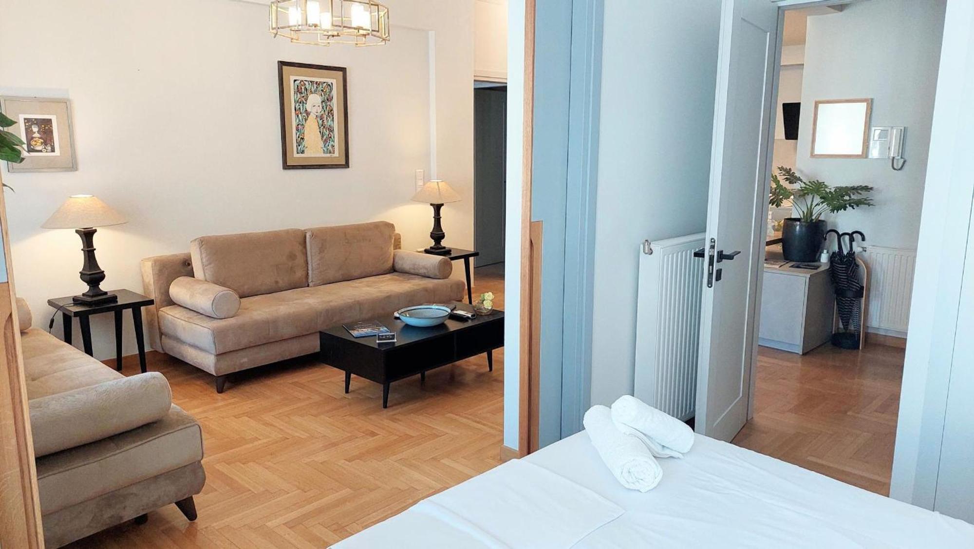 Elegant Apartment In Acropolis Atena Exterior foto