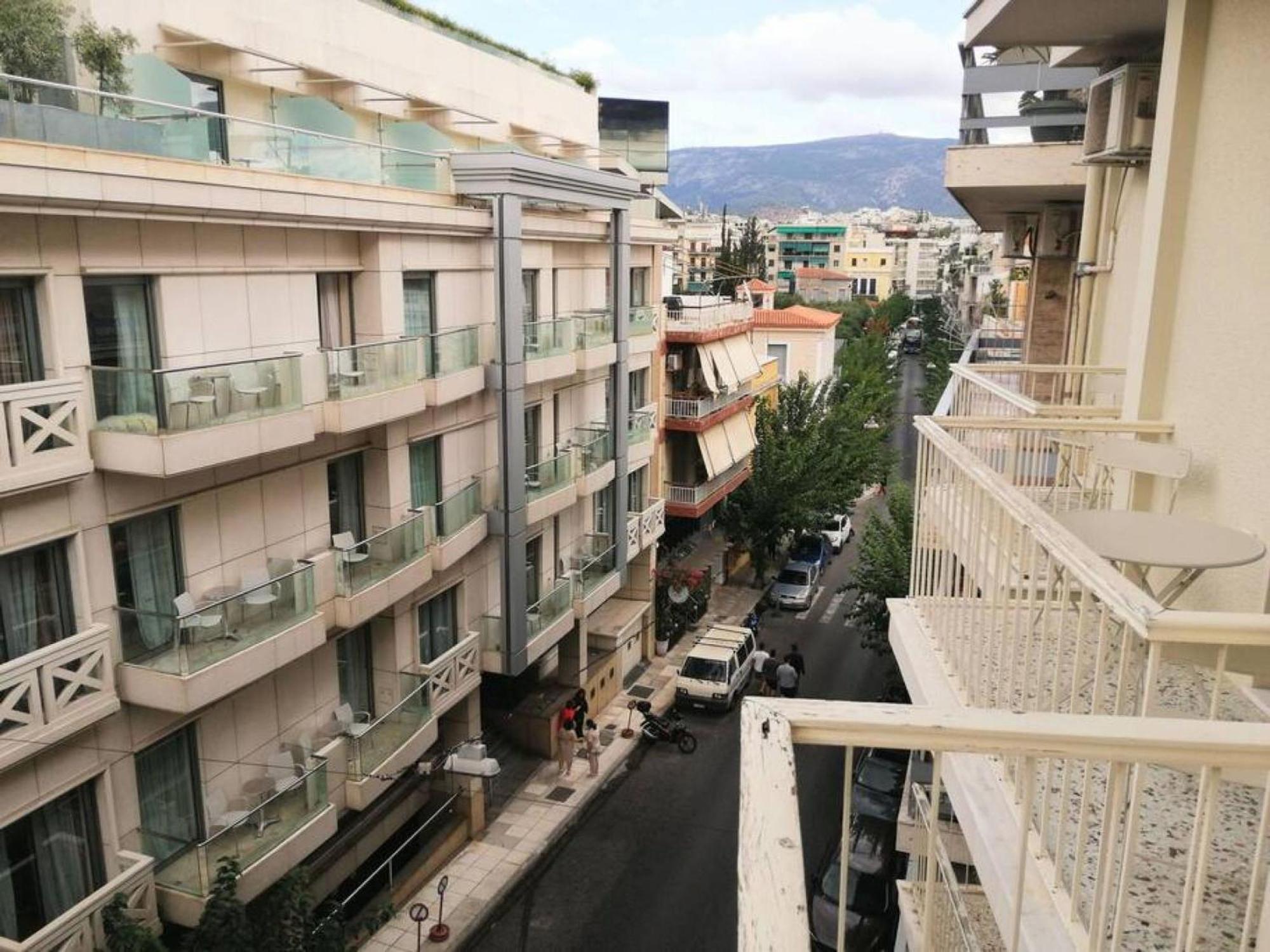 Elegant Apartment In Acropolis Atena Exterior foto